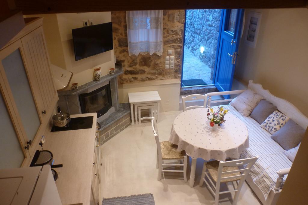 Appartement To Petradi à Avgonima Chambre photo